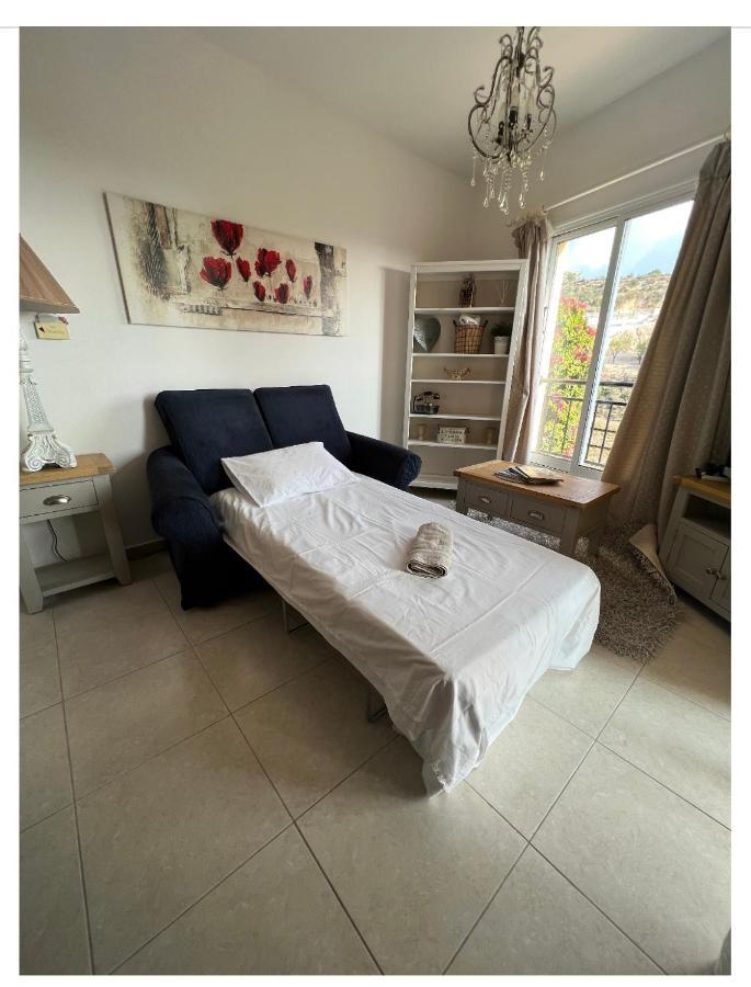 Hillview Apartment Пея Екстериор снимка