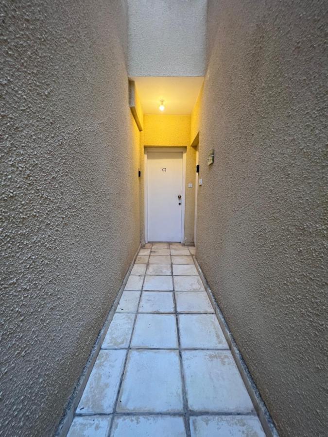 Hillview Apartment Пея Екстериор снимка