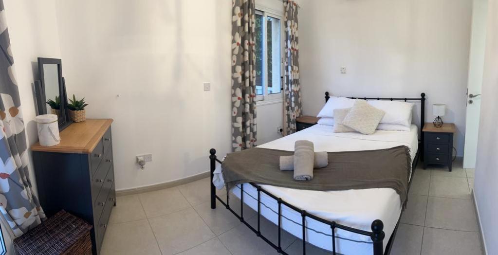 Hillview Apartment Пея Екстериор снимка