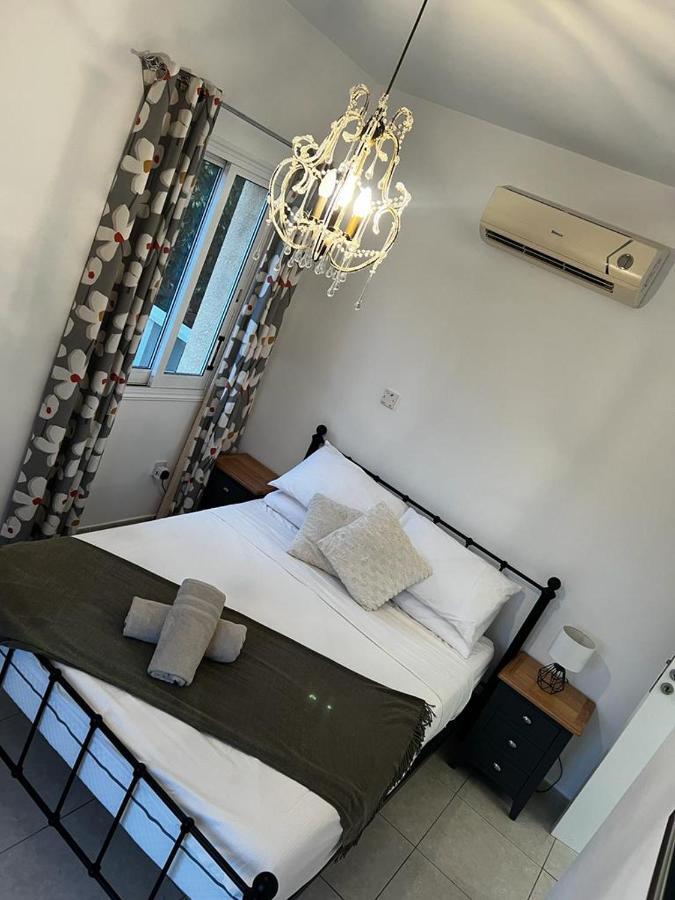 Hillview Apartment Пея Екстериор снимка