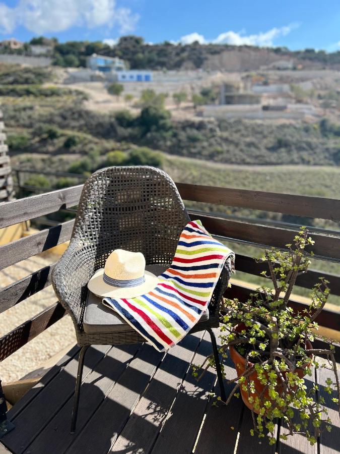 Hillview Apartment Пея Екстериор снимка