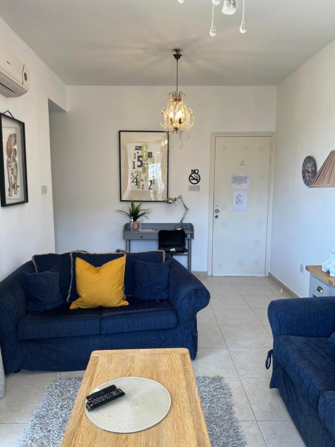 Hillview Apartment Пея Екстериор снимка